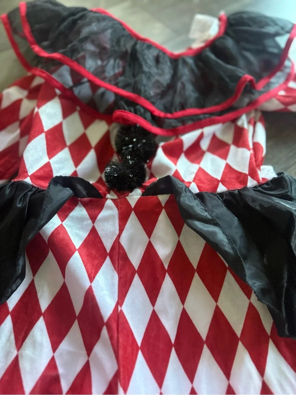 Spirit Halloween  Red and White Diamond Clown Costume Kids Medium 8-10 - Picture 4 of 4